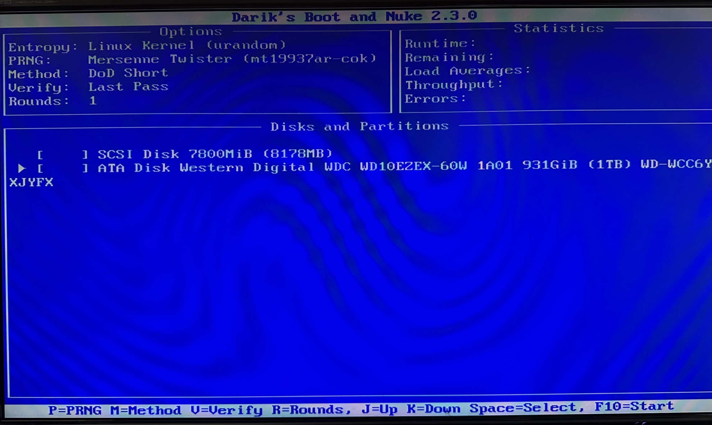 Darik's Boot and Nuke (DBAN) interface showing disks and partitions with options for entropy, PRNG, method, verify, and rounds.